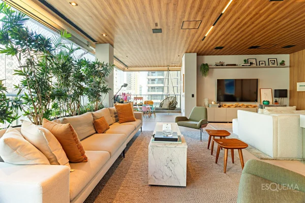 Apartamento próximo à Avenida Paulista com 4 suítes, 4 vagas em prédio novo