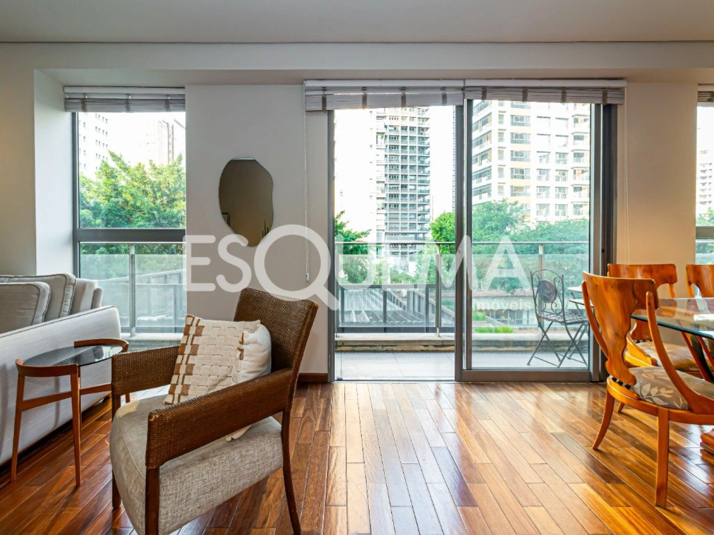 Apartamento reformado em localização cobiçada - Imagem 1