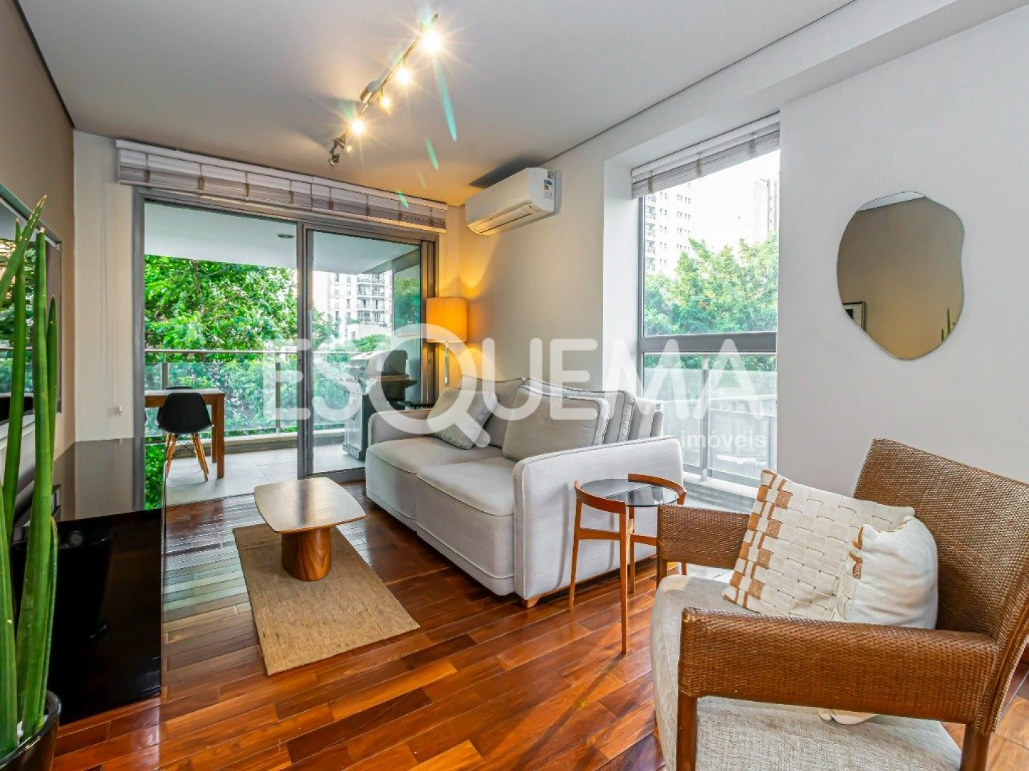 Apartamento reformado em localização cobiçada - Imagem 7