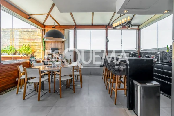 Cobertura duplex com área gourmet e vista privilegiada