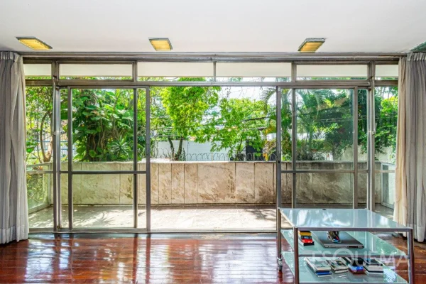 Casa no Jardim Paulista com excelente potencial
