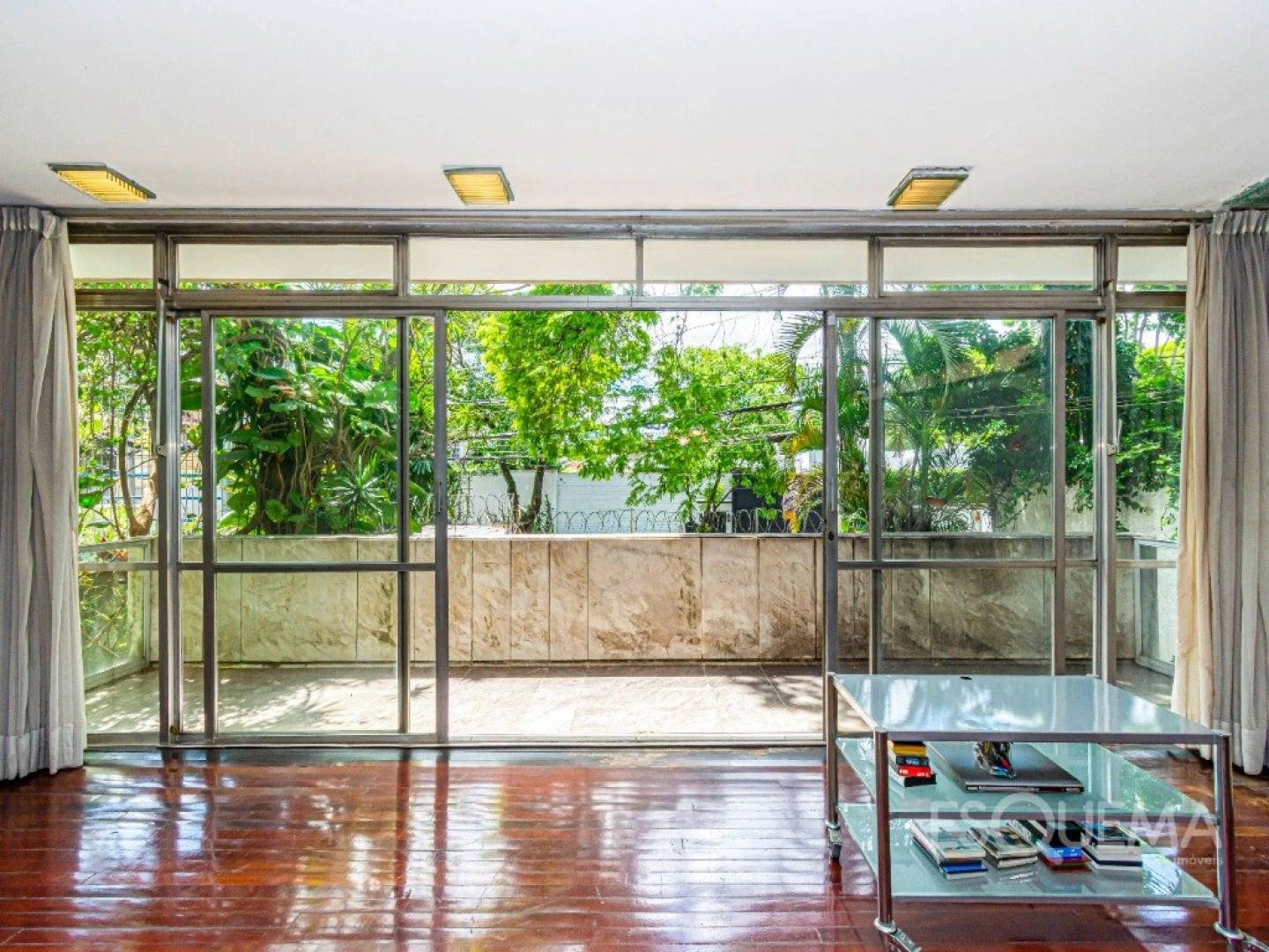 Casa no Jardim Paulista com excelente potencial - Imagem 9