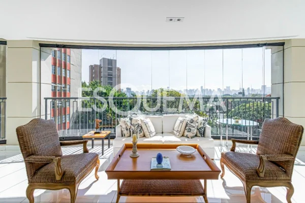 Apartamento com vista para o verde do Jardim Europa
