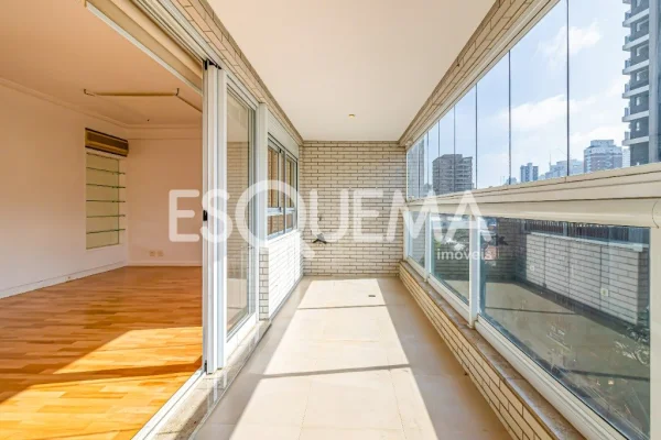 Apartamento de 170 m² em localização estratégica em Pinheiros