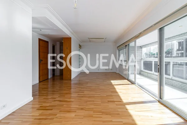 Apartamento de 170 m² em localização estratégica em Pinheiros