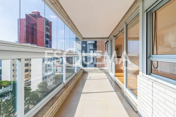 Apartamento de 170 m² em localização estratégica em Pinheiros