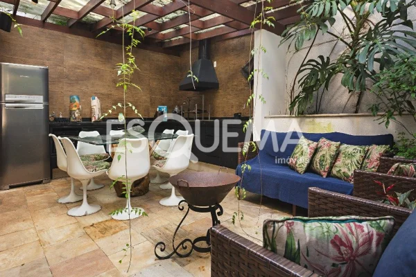 Casa com vista em condomínio no Cidade Jardim