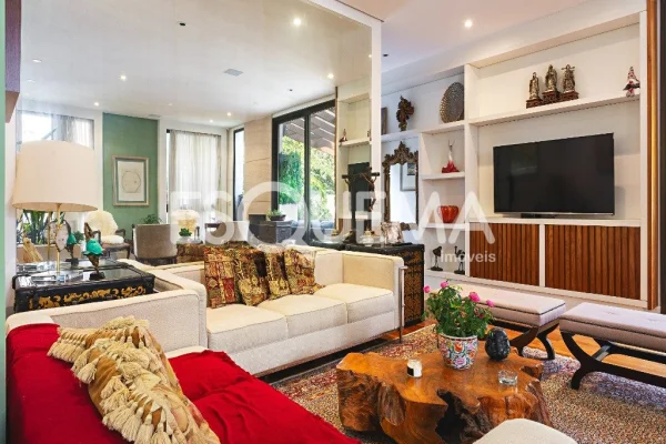 Casa com vista em condomínio no Cidade Jardim