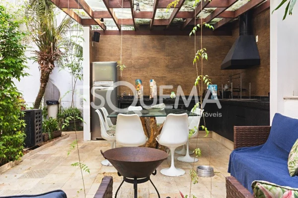 Casa com vista em condomínio no Cidade Jardim