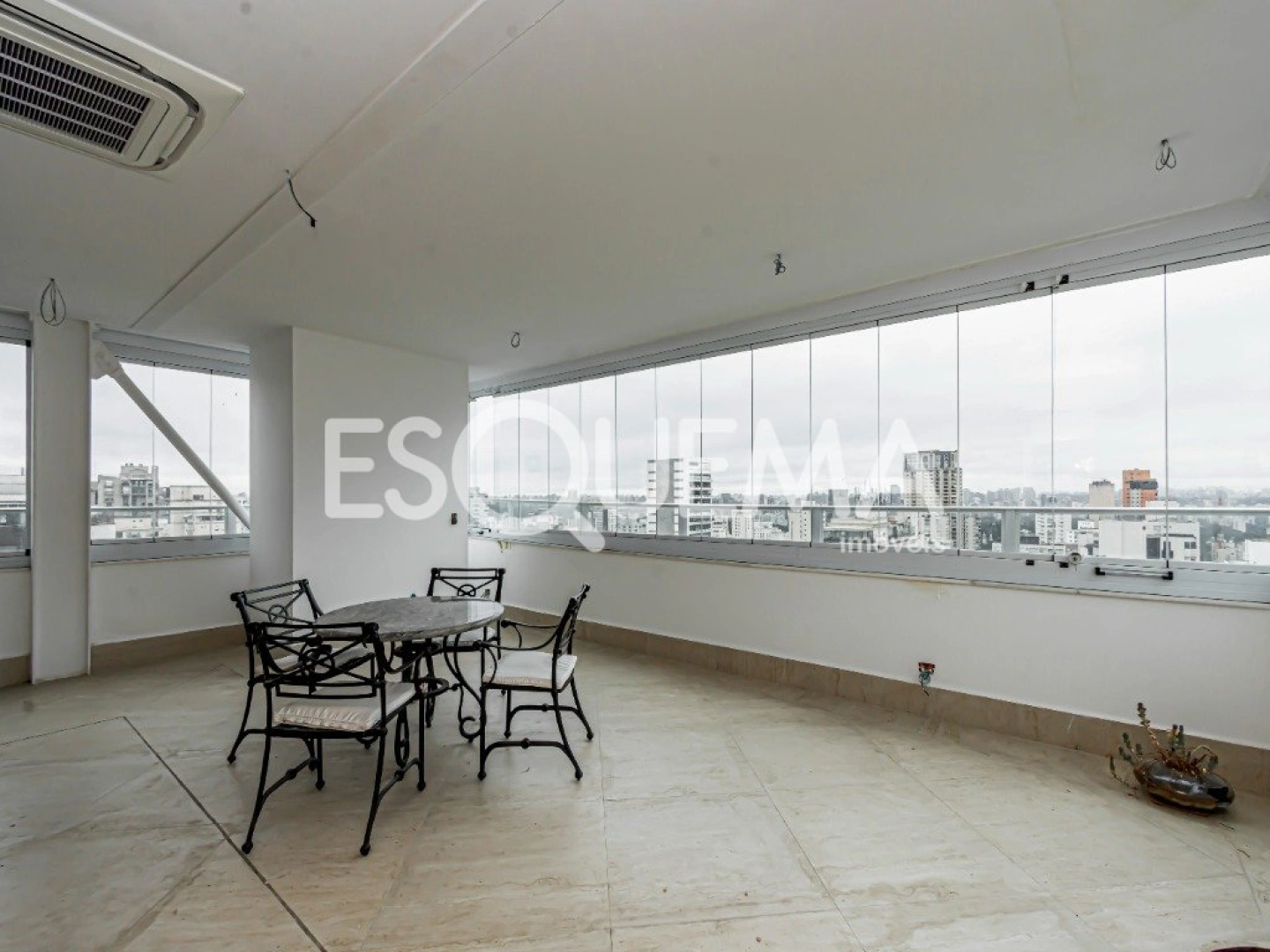 Apartamento com ótima iluminação e vista livre no Jardins - Imagem 2