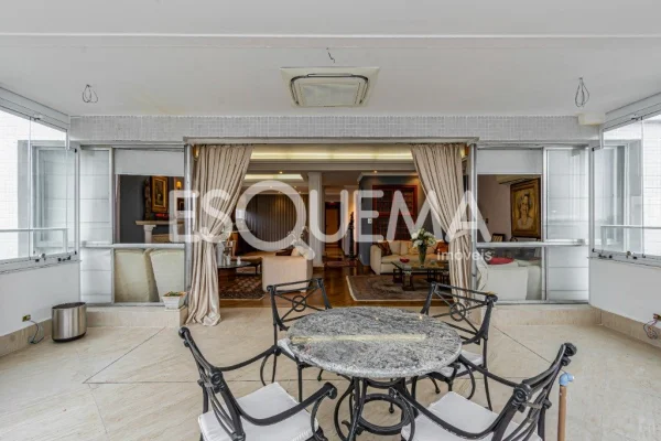 Apartamento com ótima iluminação e vista livre no Jardins