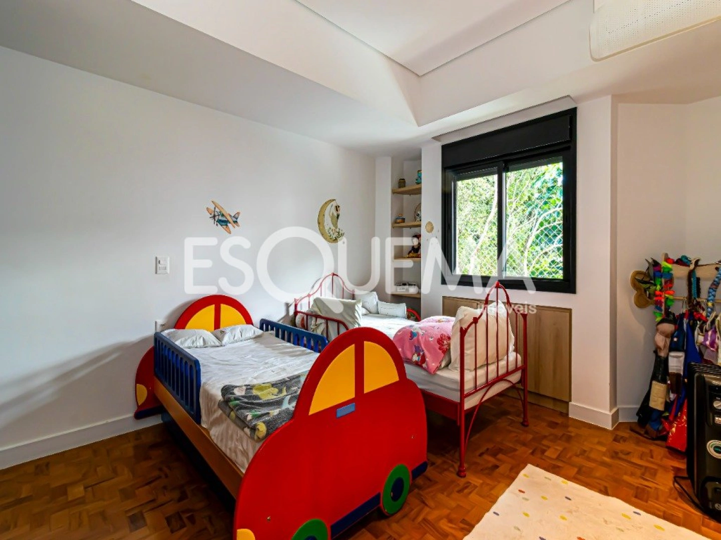 Casa reformada com amplo espaço externo - Imagem 14