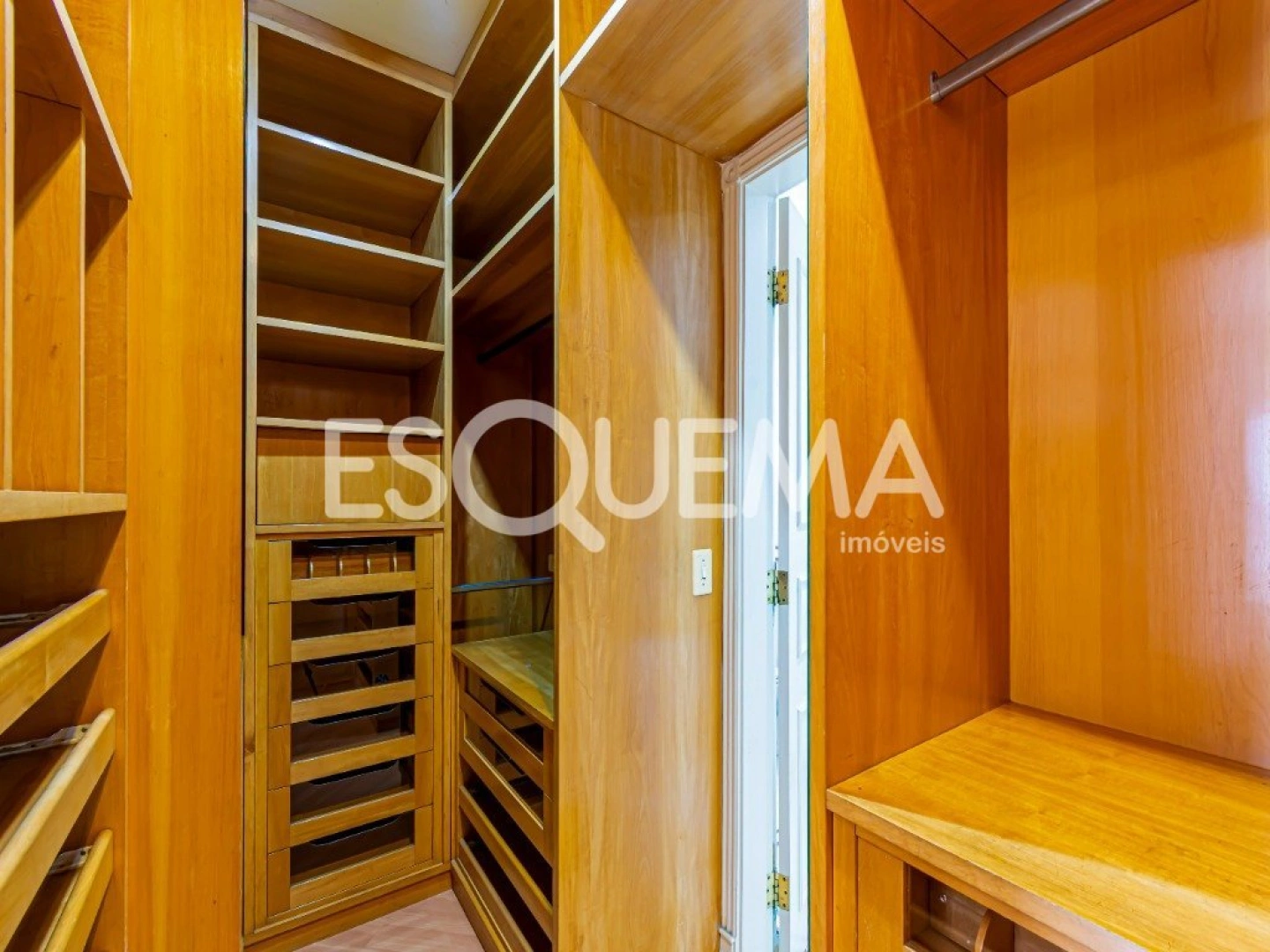 Apartamento de 228 m² no Planalto Paulista - Imagem 9