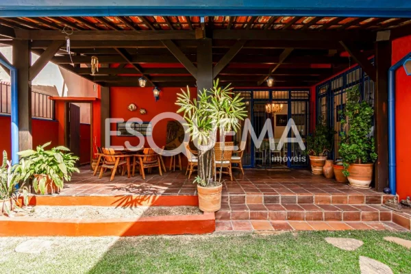 Casa com lazer completo no Real Parque