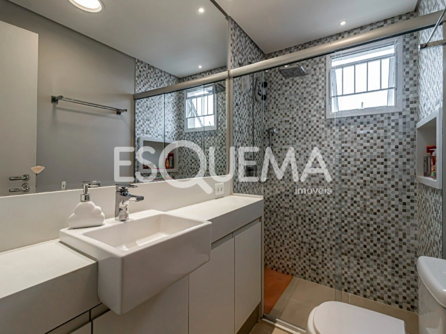 Apartamento com ótima iluminação natural na Vila Olimpia - Imagem 15