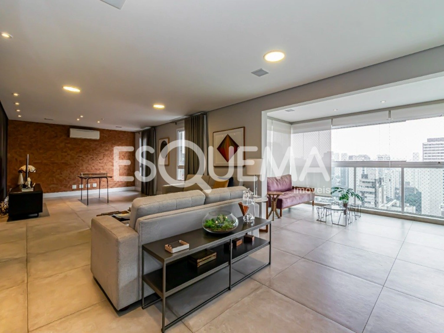 Apartamento com ótima iluminação natural na Vila Olimpia - Imagem 2