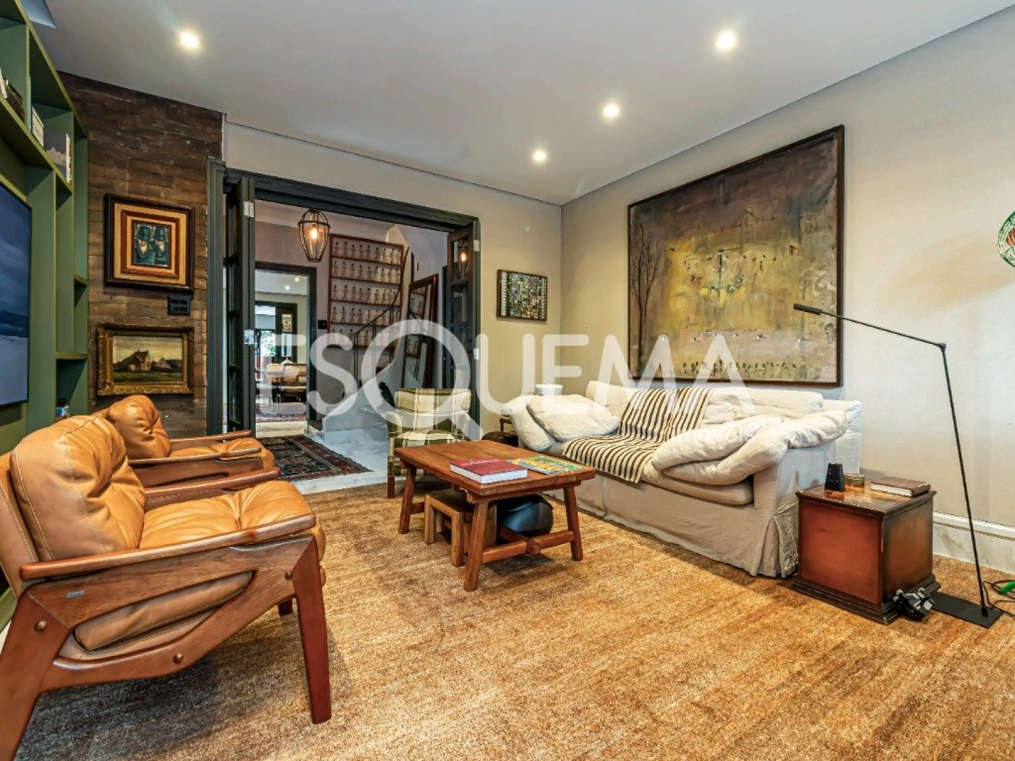 Casa reformada em rua calma e arborizada - Imagem 3