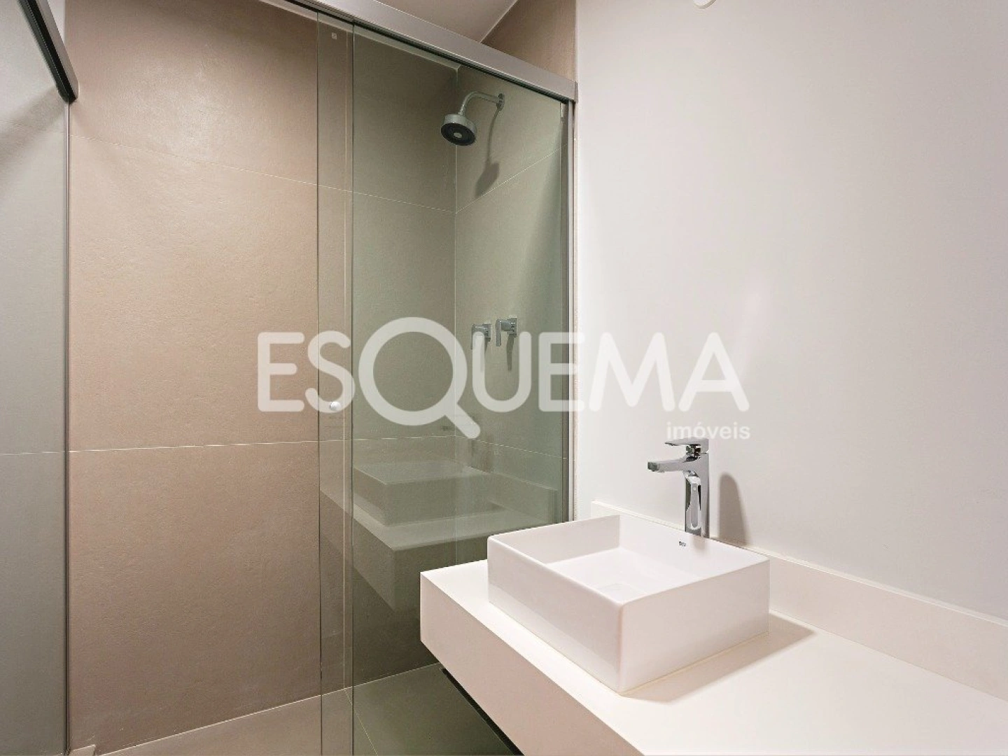 Apartamento espaçoso e ensolarado em localização privilegiada - Imagem 13