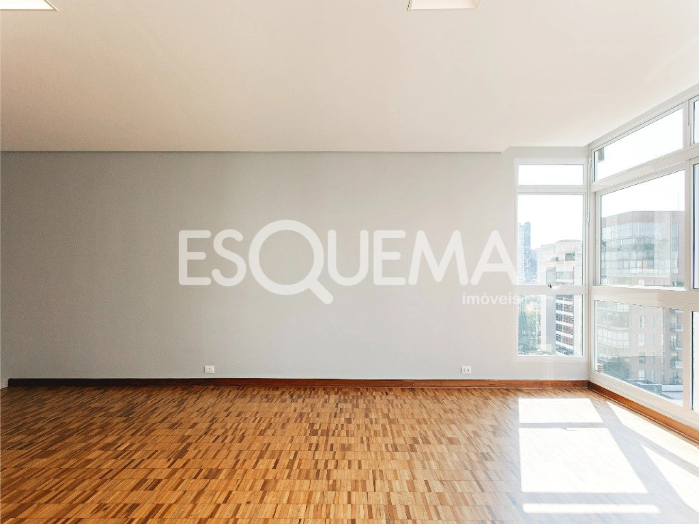 Apartamento espaçoso e ensolarado em localização privilegiada - Imagem 2