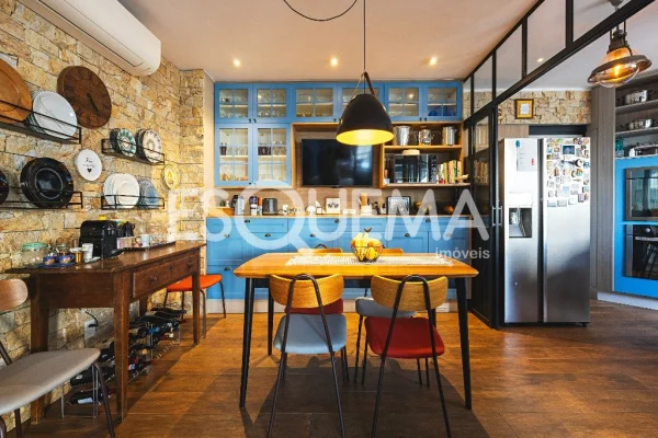 Apartamento reformado no Jardim Paulista
