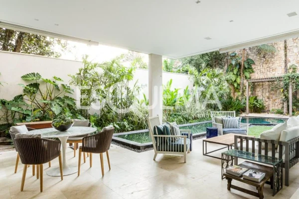 Casa com 800 m² de construção no Jardim Europa