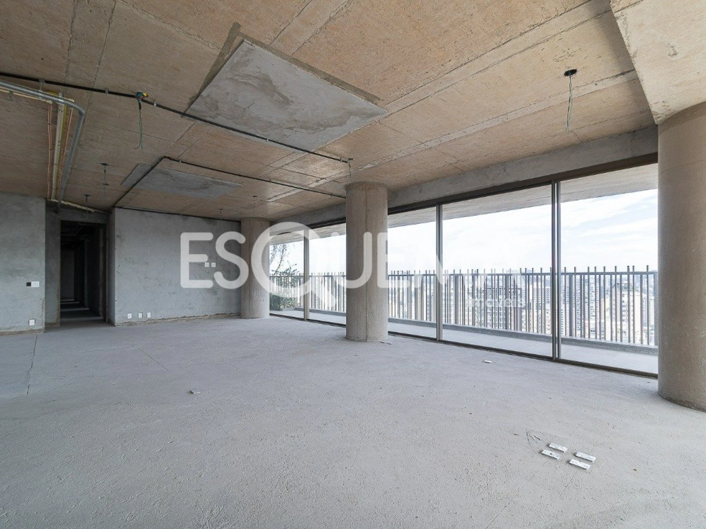Cobertura duplex com projeto de Arthur Casas - Imagem 4