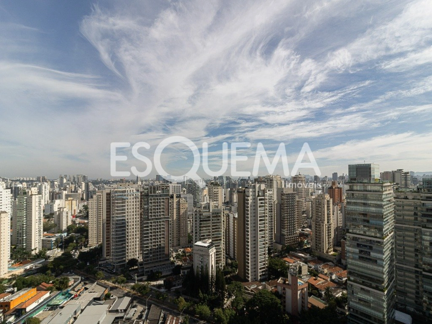 Cobertura duplex com projeto de Arthur Casas - Imagem 8