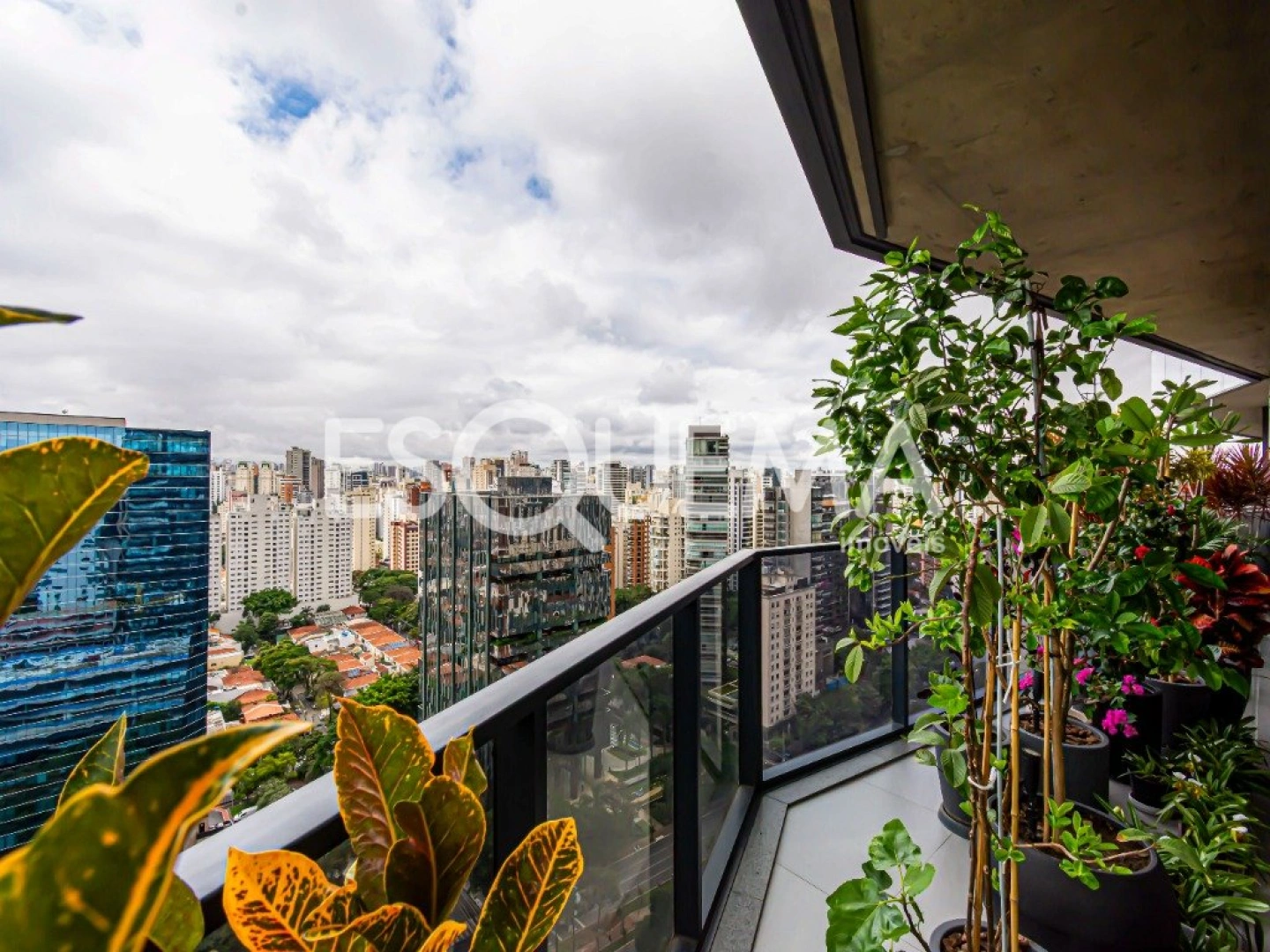 Apartamento novo em localização privilegiada - Imagem 3