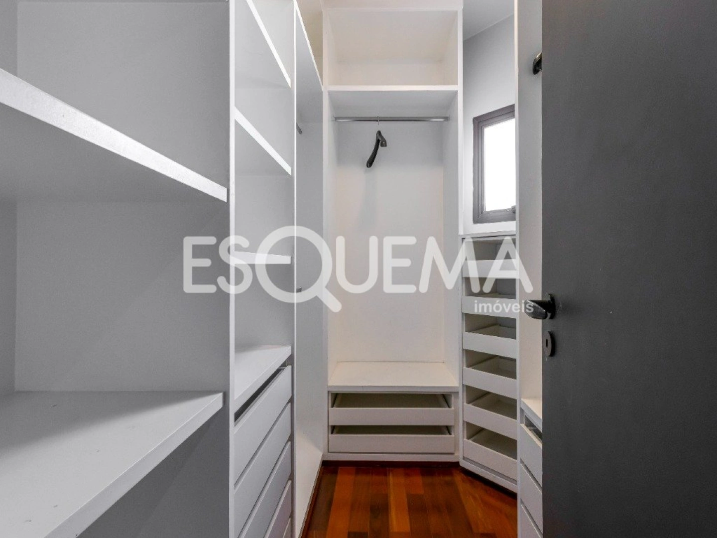 Apartamento com vista para o skyline - Imagem 14
