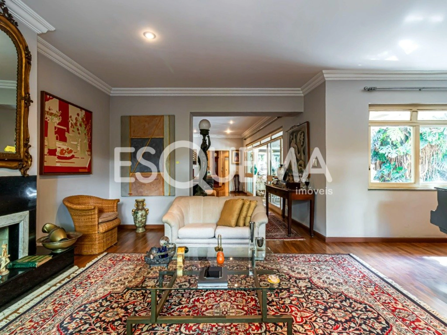 Casa térrea com áreas verdes no Jardim Europa - Imagem 3