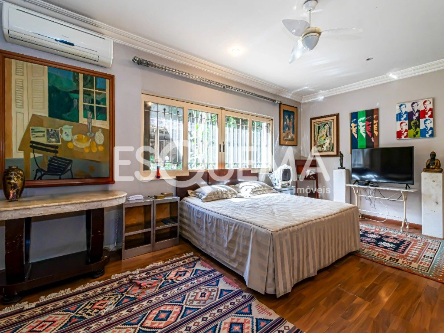 Casa térrea com áreas verdes no Jardim Europa - Imagem 9