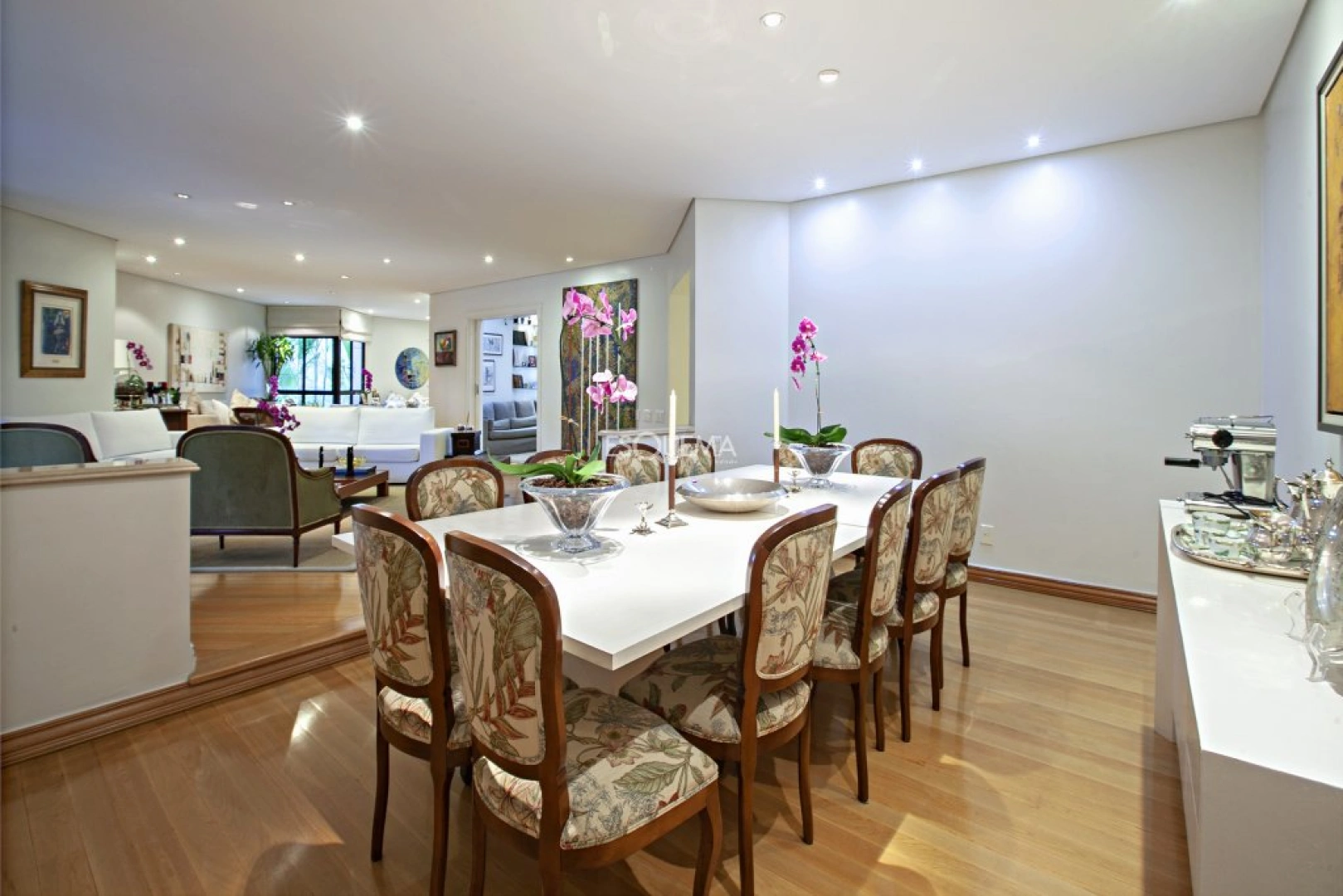 Apartamento em rua tranquila e valorizada - Imagem 7