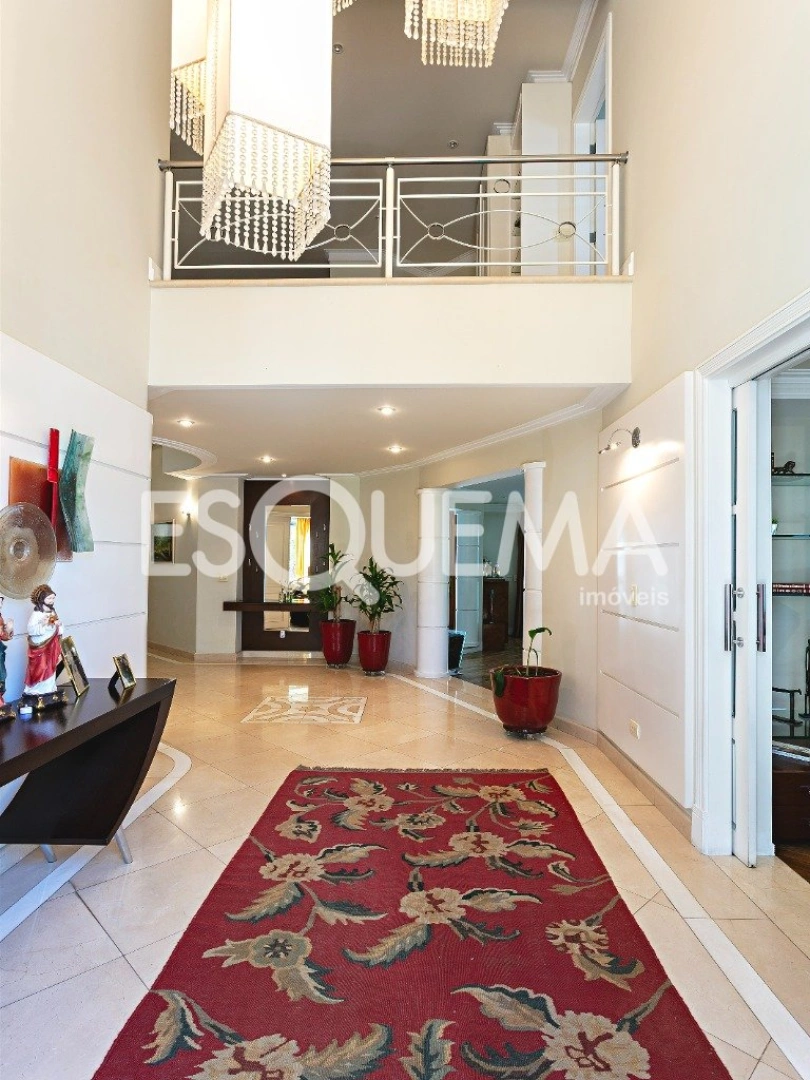 Casa com amplo jardim em rua tranquila no Brooklin - Imagem 3