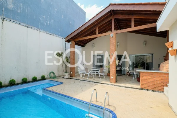 Casa reformada no Planalto Paulista