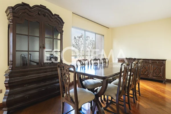 Apartamento em rua sem saída, próximo ao Clube Paulistano
