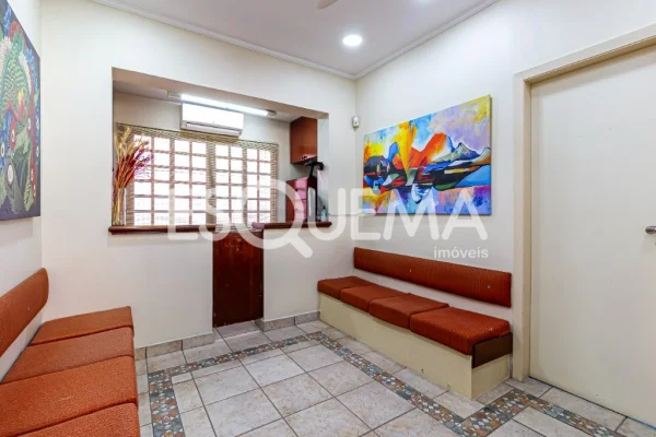 Casa comercial para clínica no Jardim Paulista