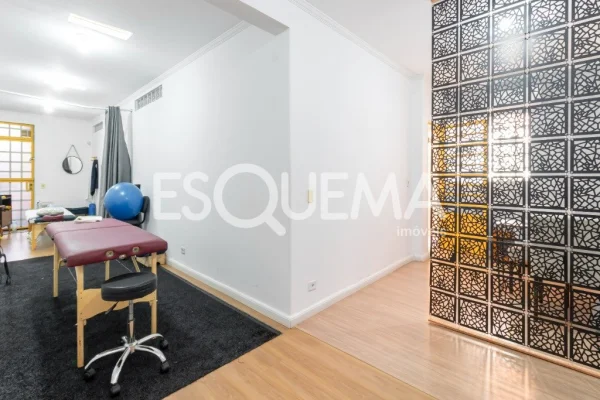 Casa comercial para clínica no Jardim Paulista