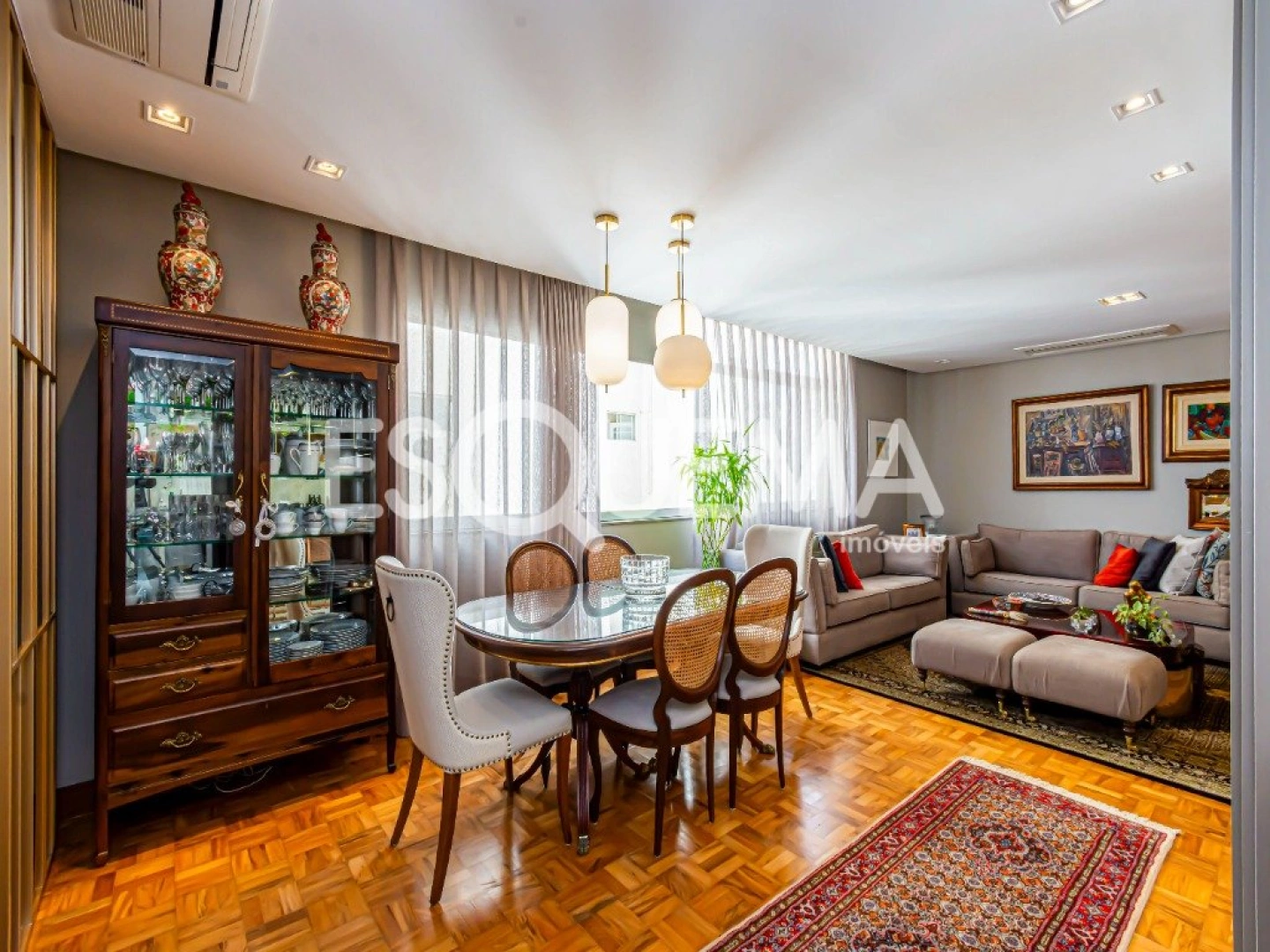 Apartamento reformado no Jardim América - Imagem 1