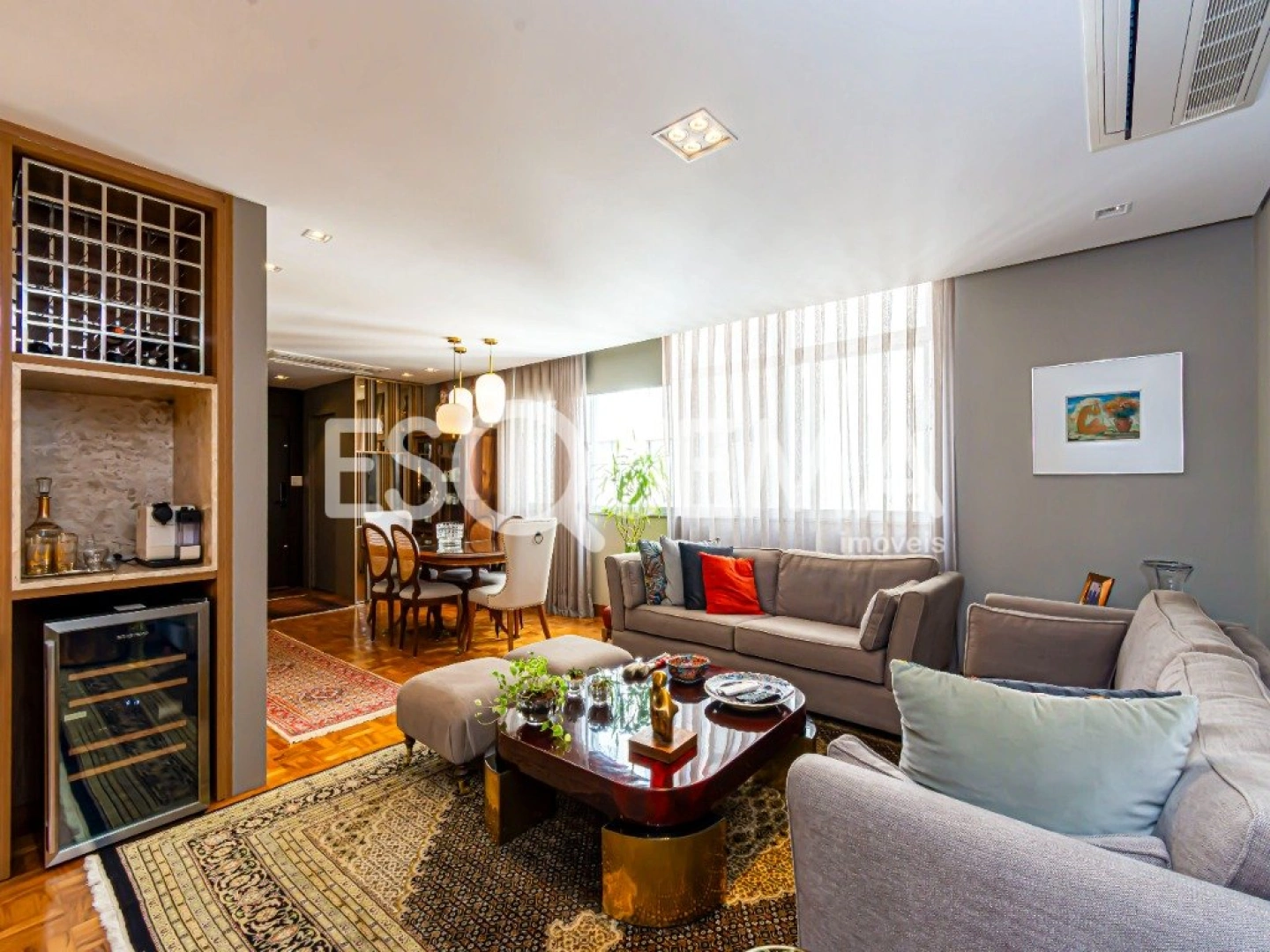 Apartamento reformado no Jardim América - Imagem 2