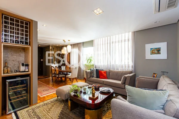 Apartamento reformado no Jardim América
