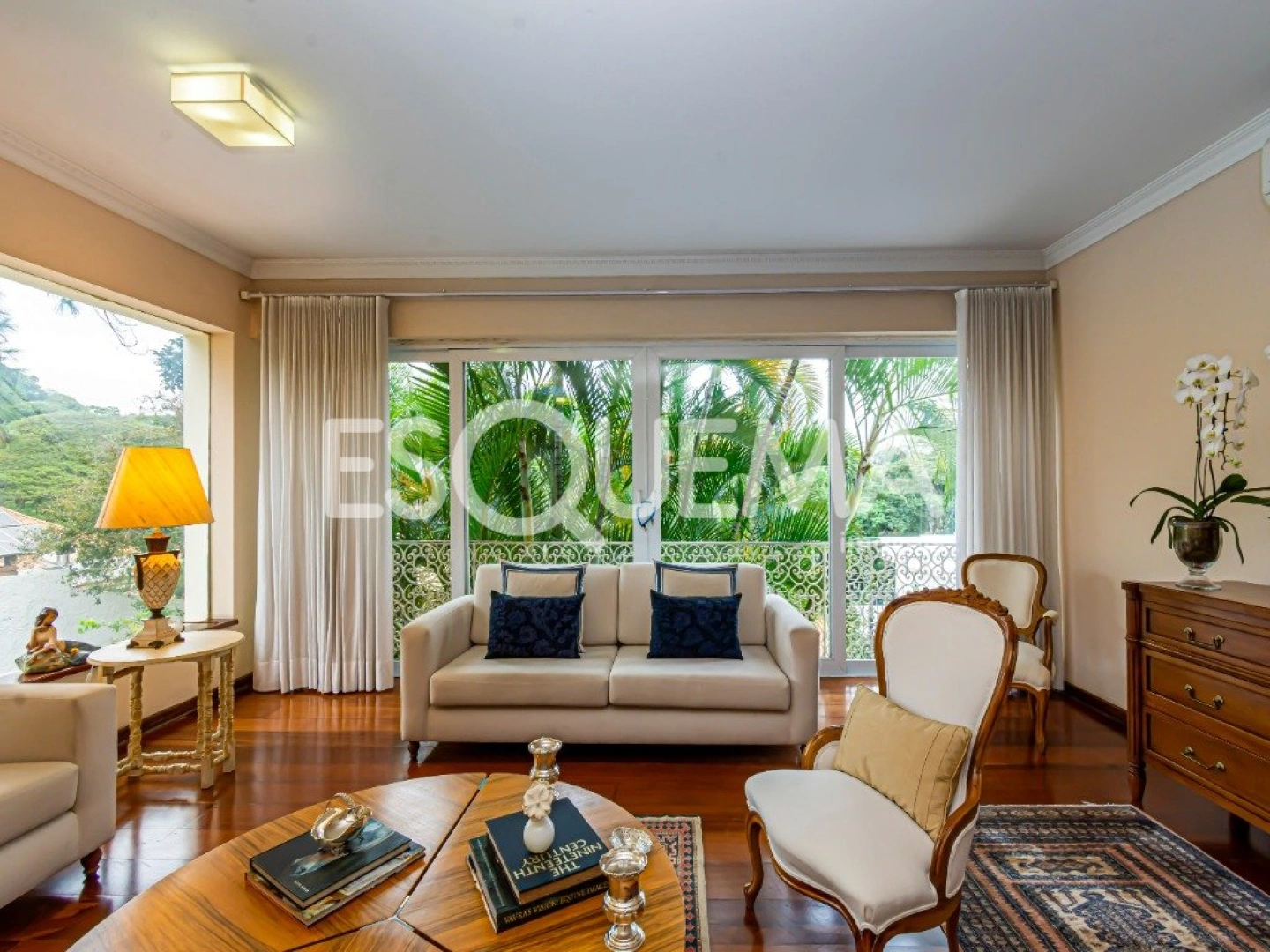 Casa à venda no Morumbi, com jardim e piscina - Imagem 2