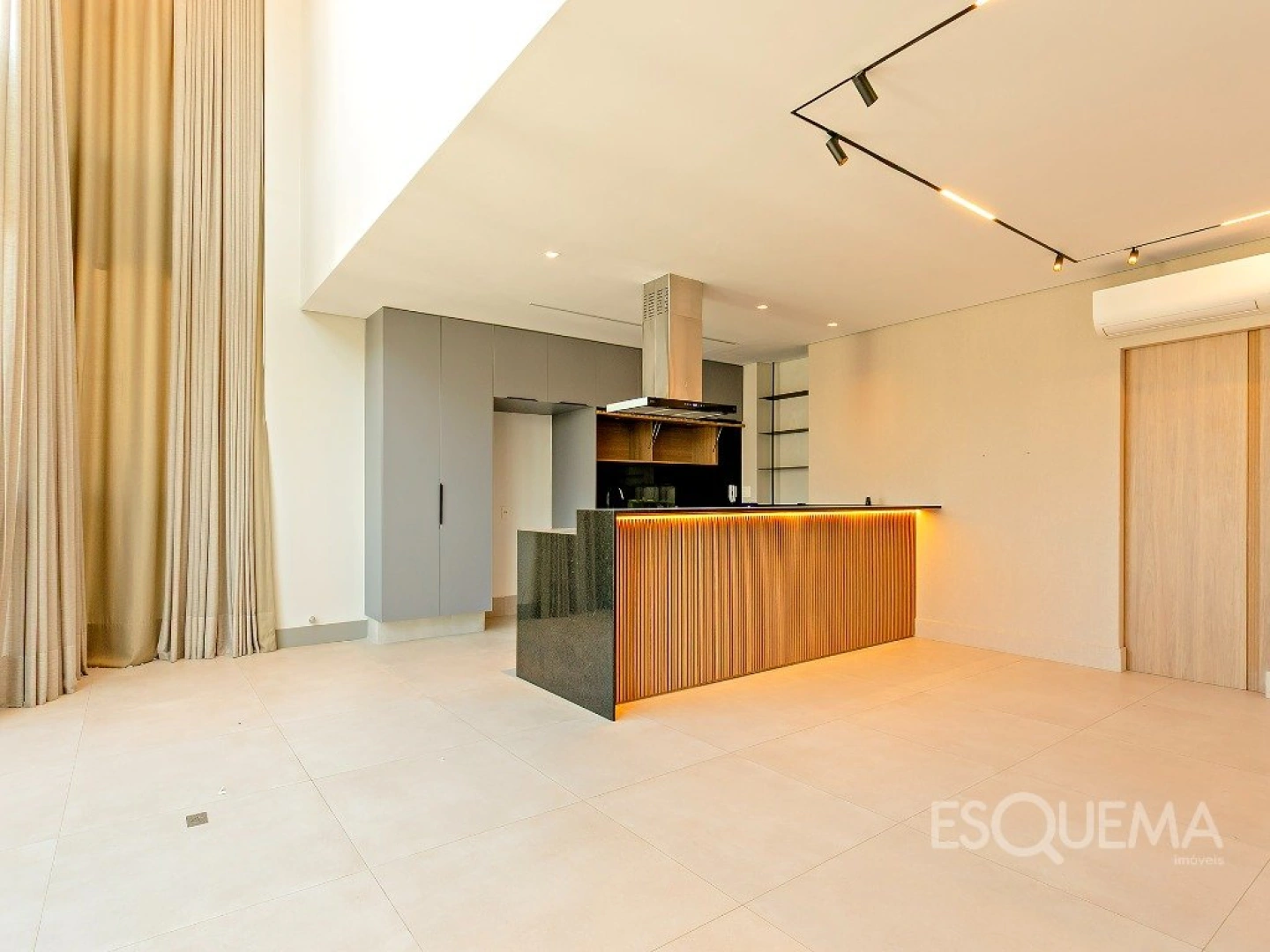 Apartamento duplex totalmente reformado com vista livre perto da Avenida Faria Lima - Imagem 11