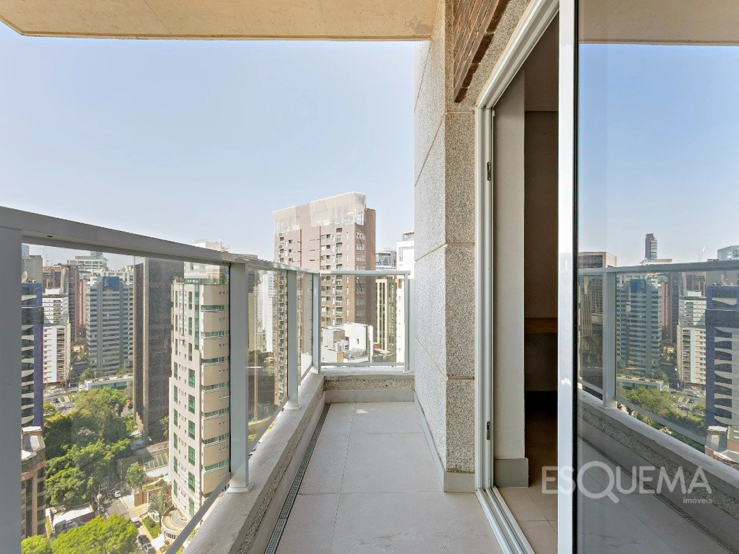 Apartamento duplex totalmente reformado com vista livre perto da Avenida Faria Lima - Imagem 13