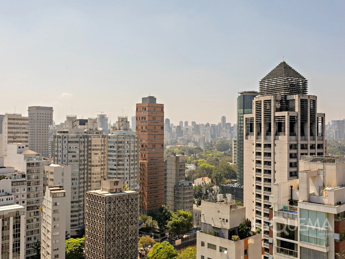 Apartamento duplex totalmente reformado com vista livre perto da Avenida Faria Lima - Imagem 2