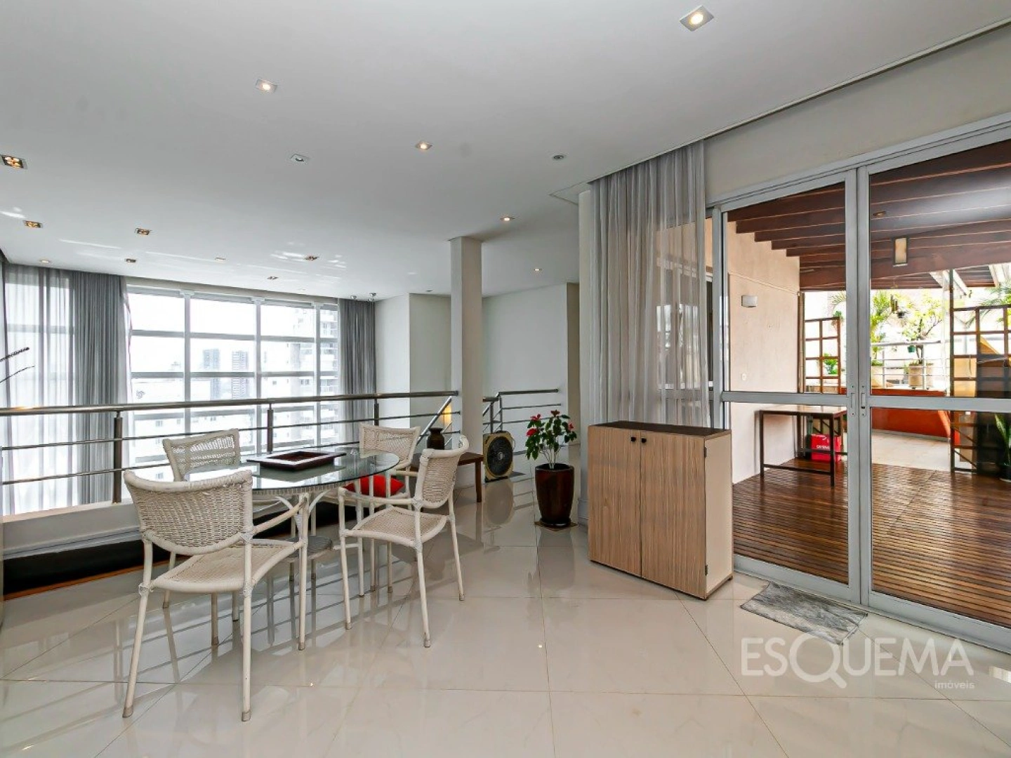 Cobertura duplex com vista aberta e lazer completo - Imagem 12