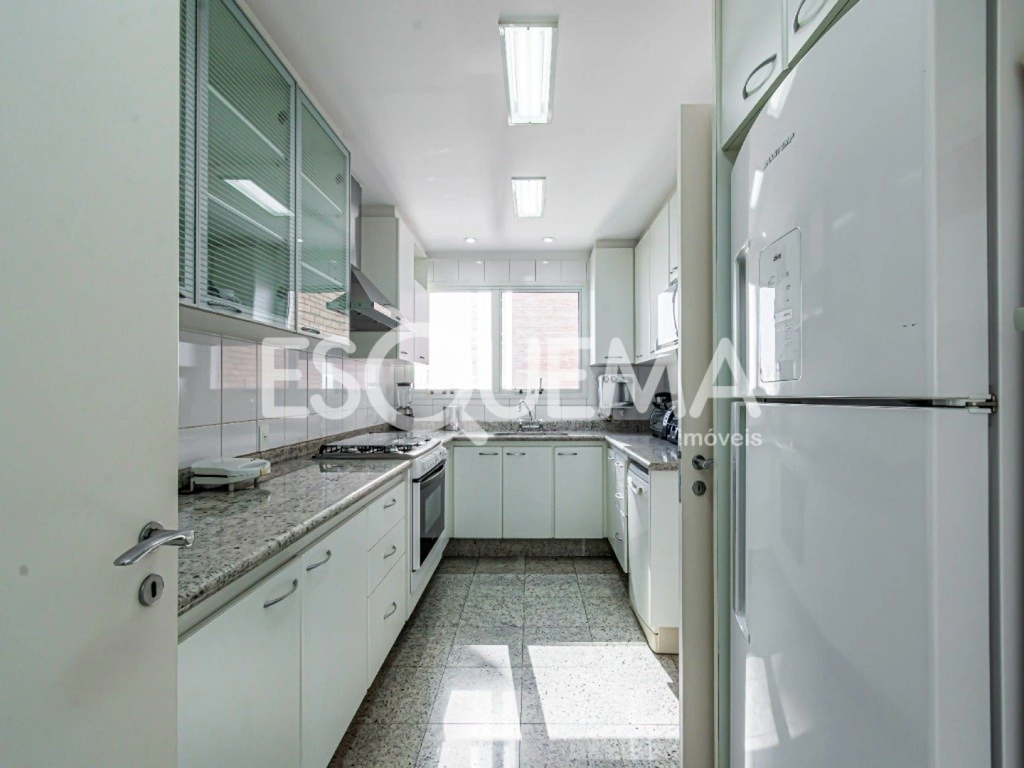 Apartamento amplo com lazer completo - Imagem 10
