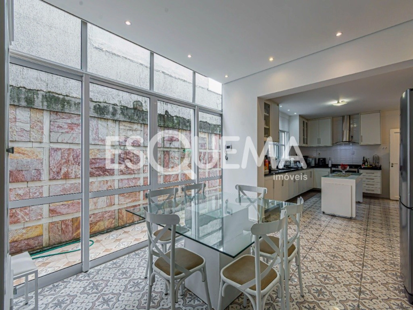 Casa charmosa em rua tranquila no Jardim Paulista - Imagem 13
