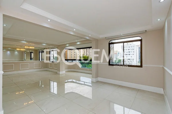 Apartamento com vista e comodidade em Moema