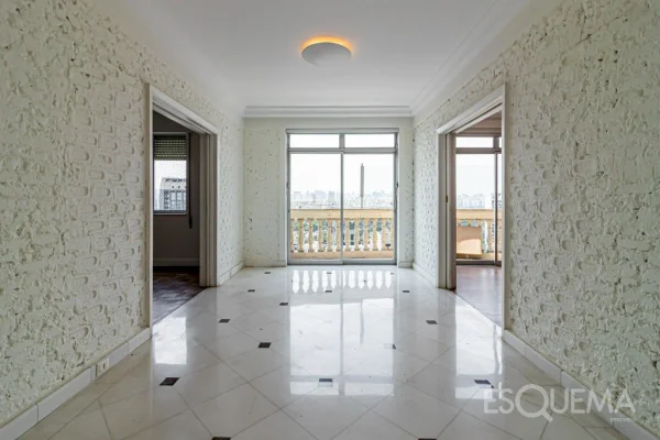 Apartamento amplo com vista deslumbrante no Jardim Europa