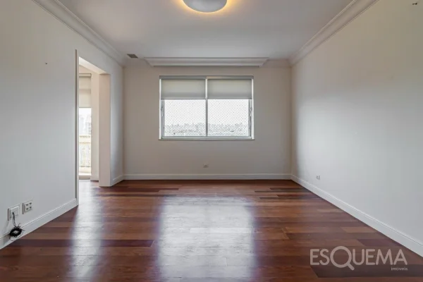 Apartamento amplo com vista deslumbrante no Jardim Europa